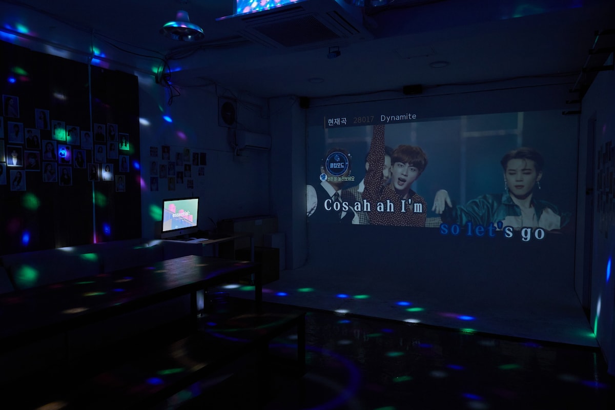 [Soghoe Yongsan Branch/地下博物馆]俱乐部、卡拉OK、电影院全夜间派对室