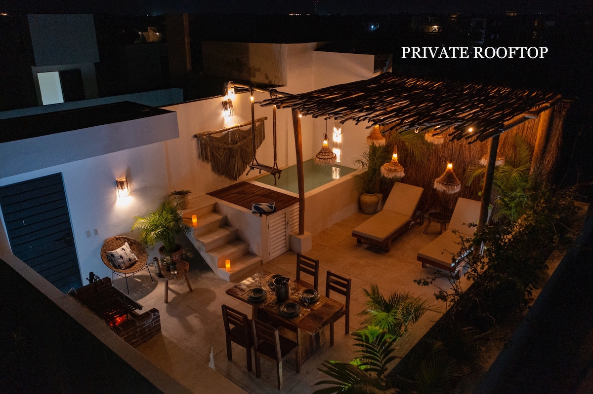 2 BR PentHouse | Jacuzzi | Private Rooftop | Pool