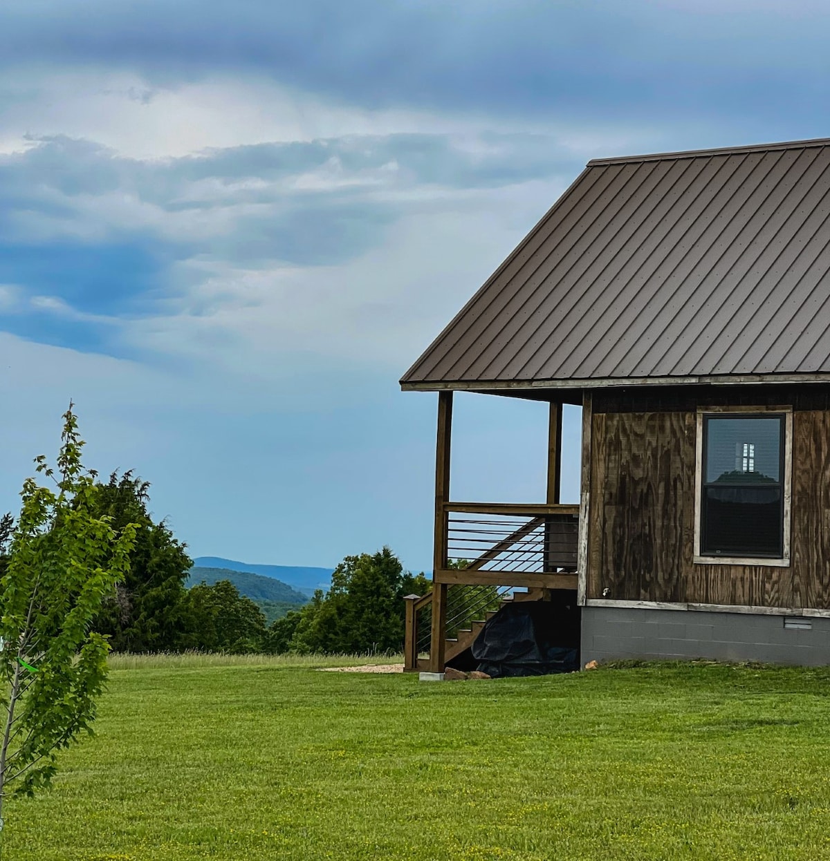 Steve 's Place at Legend Rock- Rustic Country Cabin