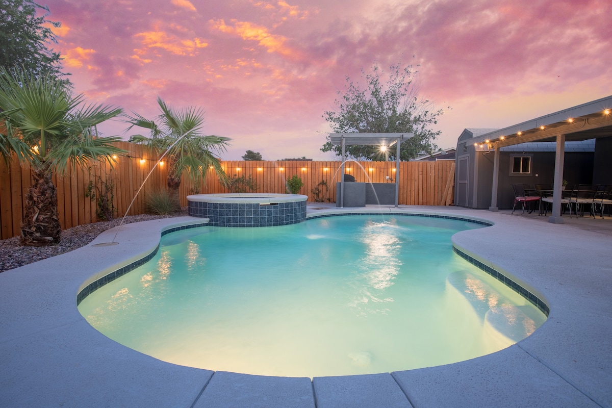 ❤️4BR Stunner with Pool & Amazing Backyard!