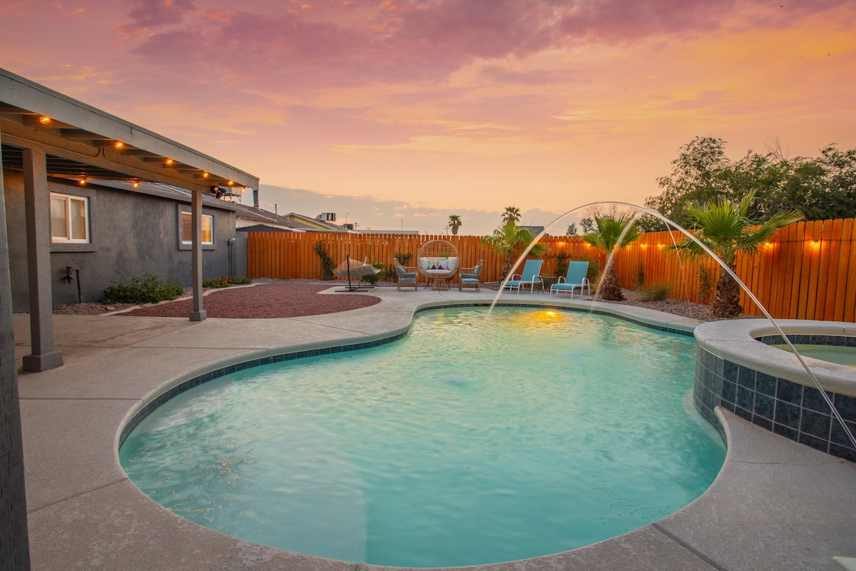 ❤️4BR Stunner with Pool & Amazing Backyard!