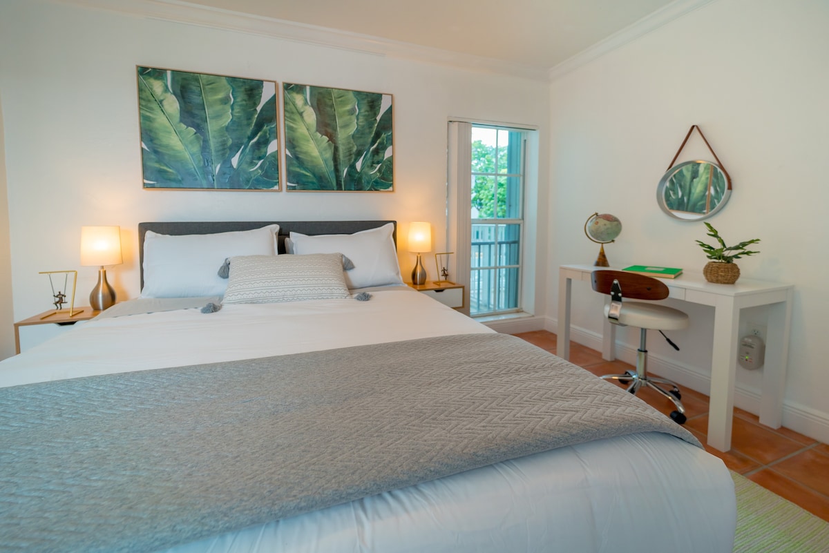 舒适的1间卧室度假屋，直接通往海滩，配备全套便利设施