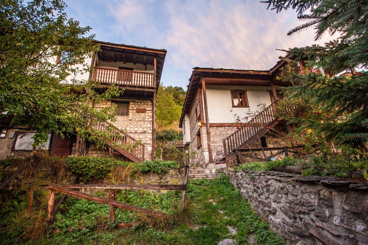 两栋Sabazy古老保加利亚房屋的浪漫房间# 1
