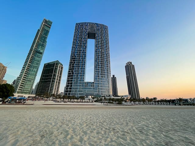 迪拜码头区(Dubai Marina)的民宿