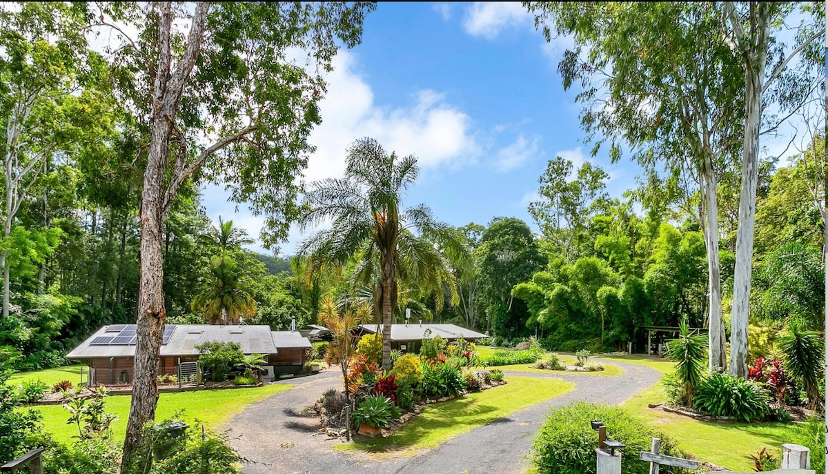 标准双人别墅（ Queen Villa ） ，帕德梅隆公园（ Pademelon Park ）