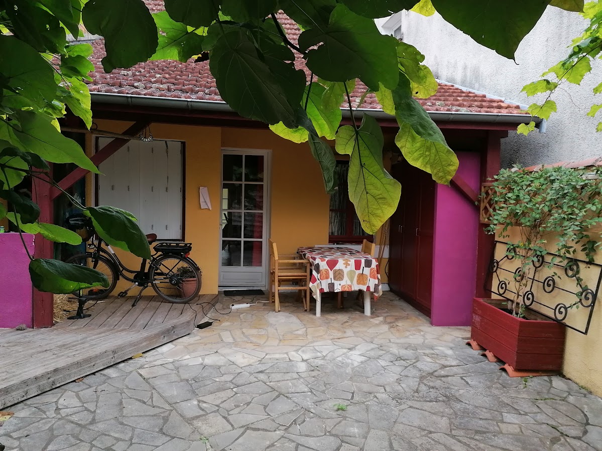 Maison agréable avec terrasse en centre-ville