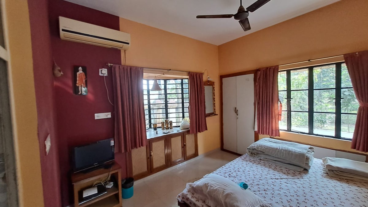 Aranyak Home Stay
Entire Bungalow