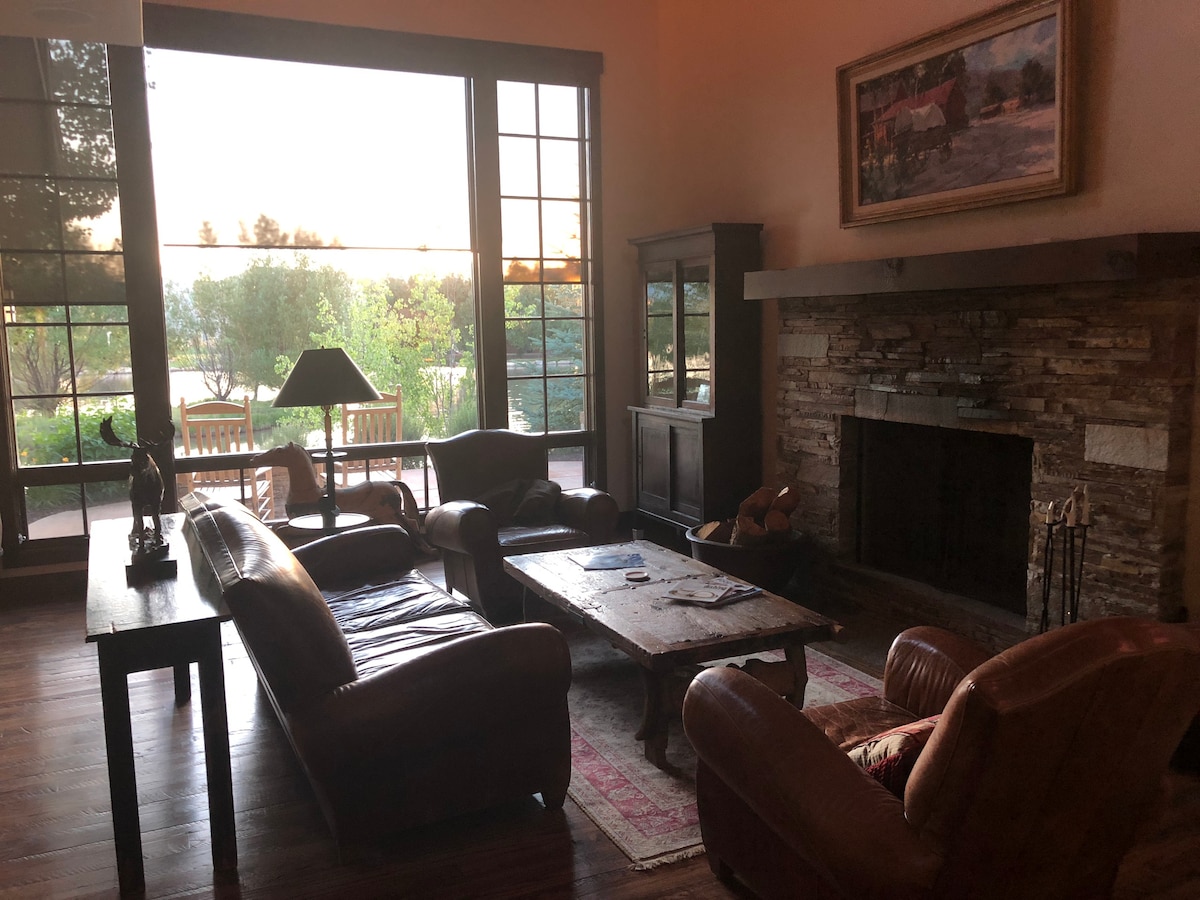 3-Bedroom Luxury Cabin Minutes From Park City!