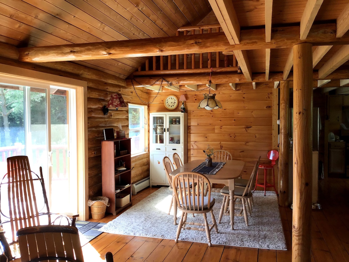 Cedar Serenity ：现代化的私人小木屋