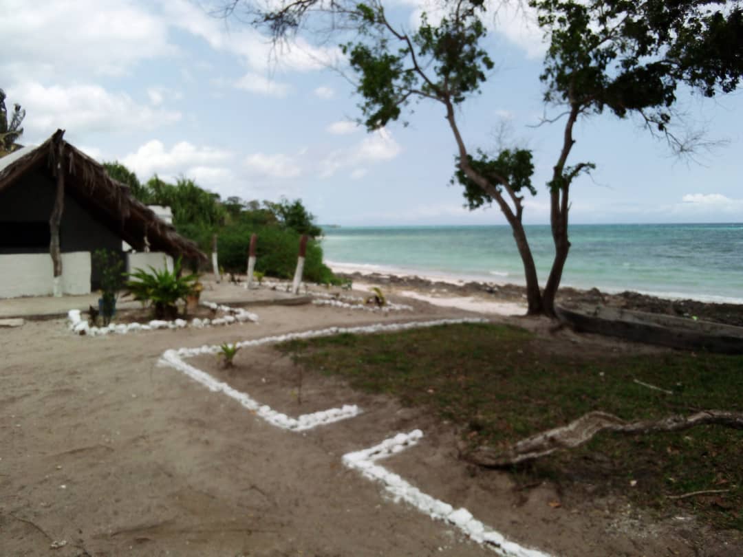 VERANI BEACH LODGE - PEMBA ISLAND - CARIBOU