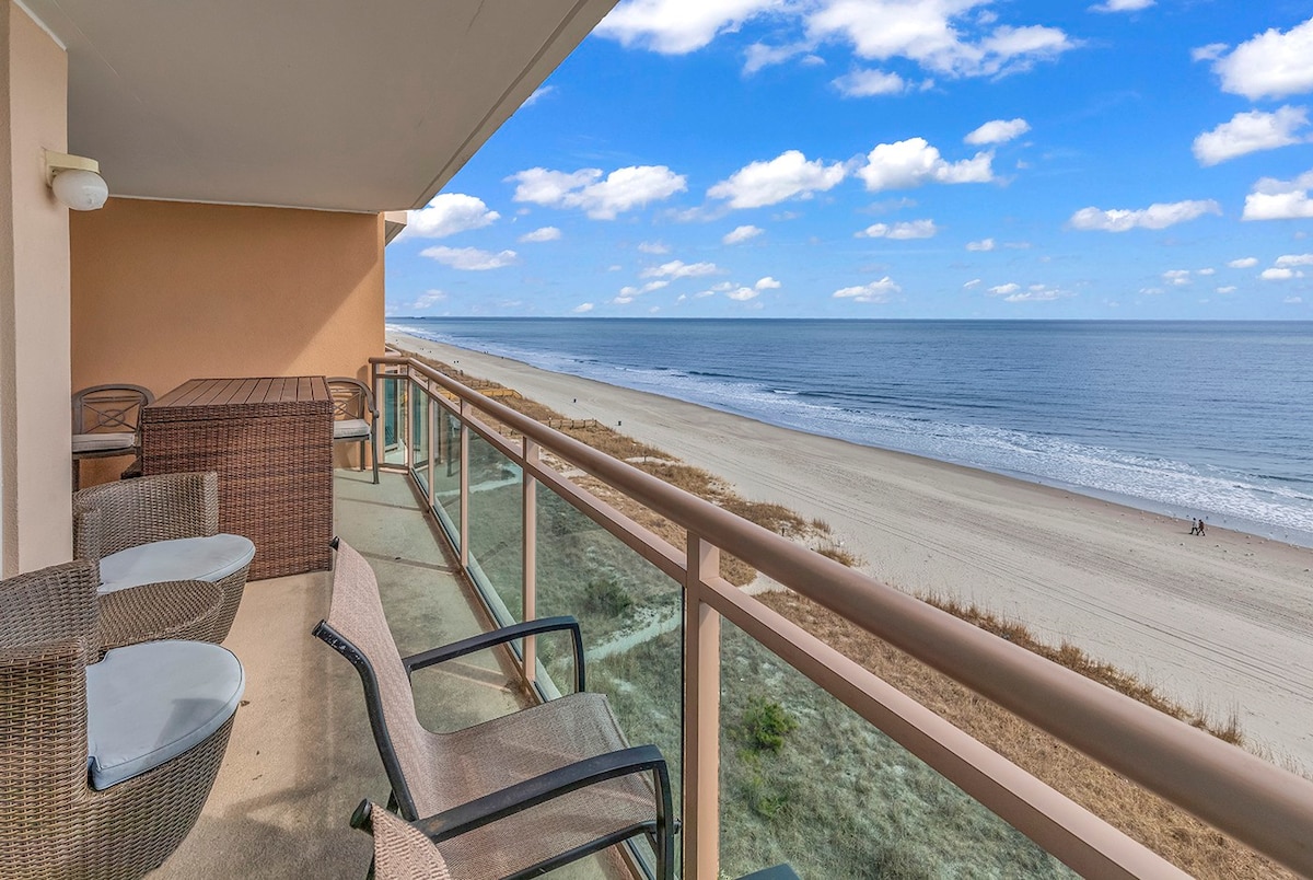 Gorgeous Beach Front Condo with NEW Remodel!!