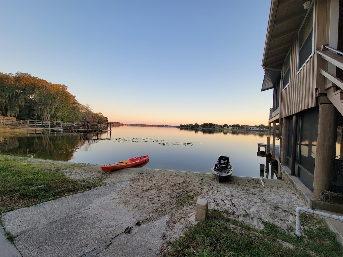 Lake House Retreat