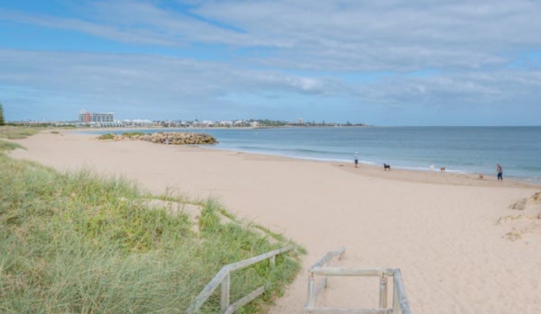 Mandurah Foreshore Apartment （曼哲拉海滨公寓