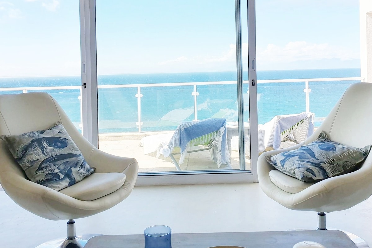 蓝燕-每个房间都能欣赏到最美的海景