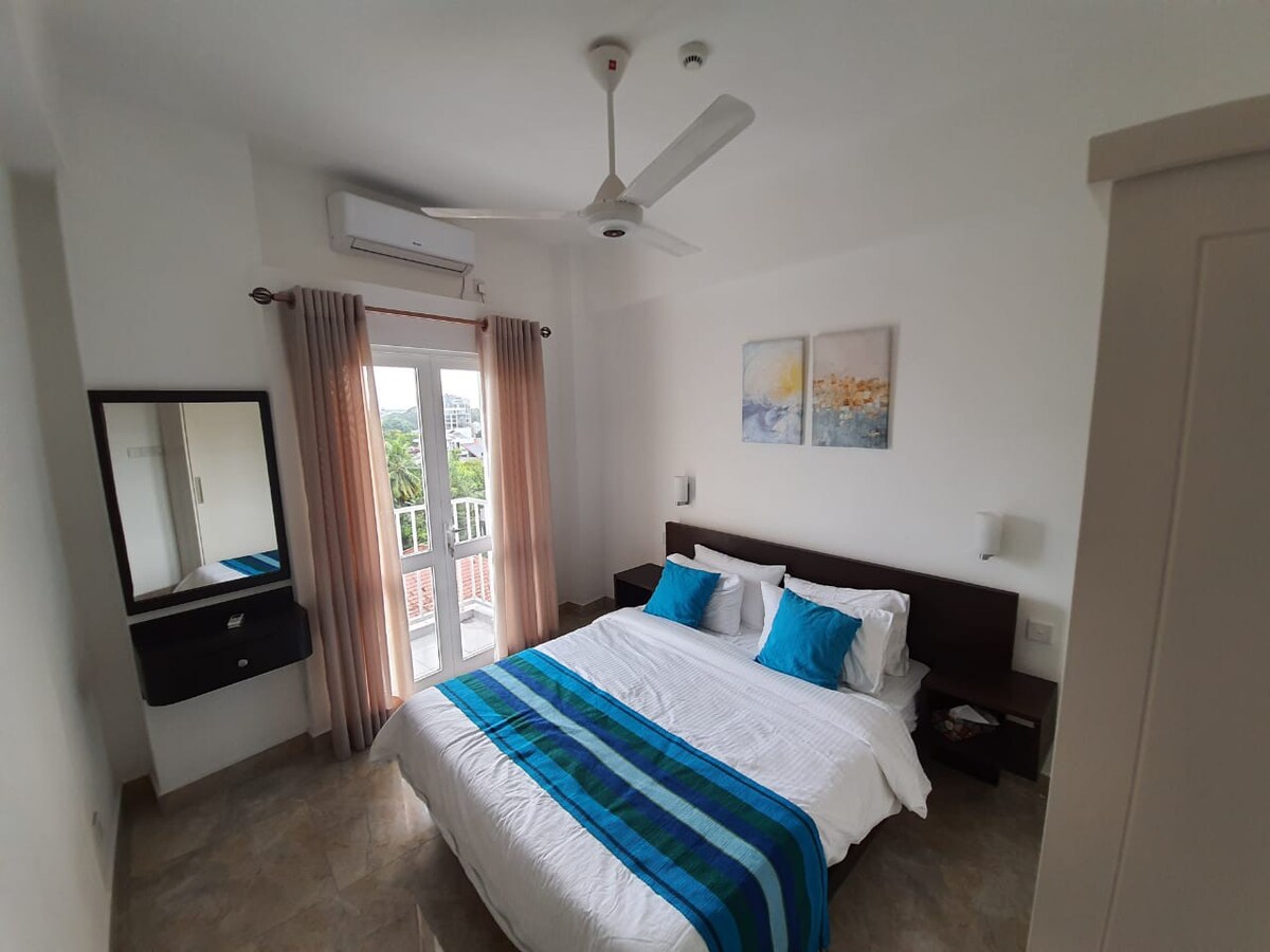 科伦坡可爱的3卧室公寓，带游泳池和健身房