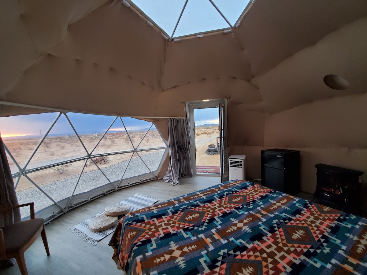 JTNP附近的MoonCatcher私人沙漠巨蛋帐篷