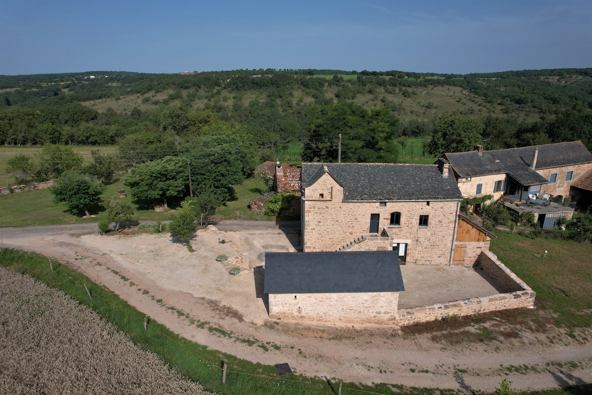 Gîte de détente à la campagne - L'ostal de FLavie