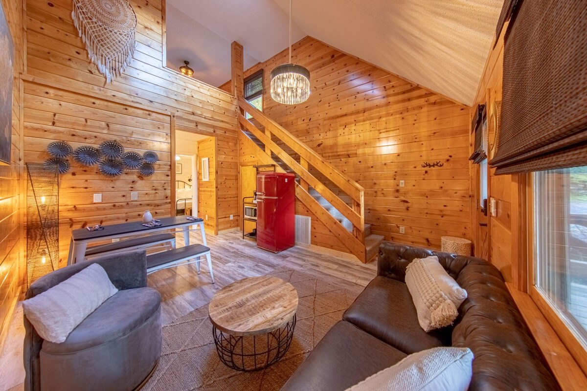 Mount Mitchell Eco Retreat - Winter Star Lodge