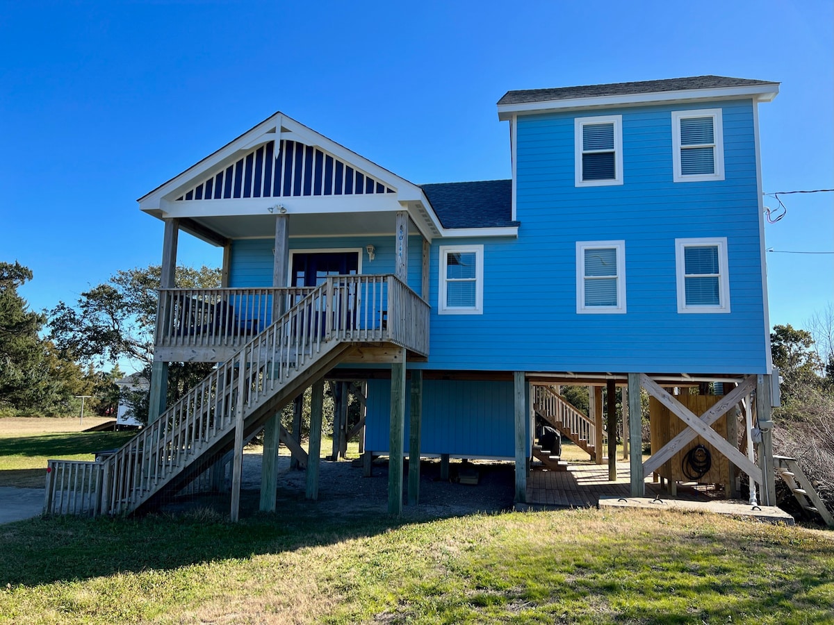 Renovated sound side cottage