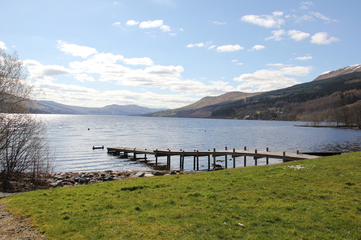 泰湖（ Loch Tay ）美丽的5卧别墅