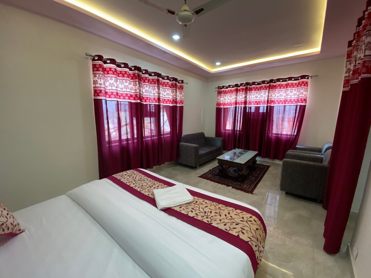 Exquisite family suite room with Ganga aarti view