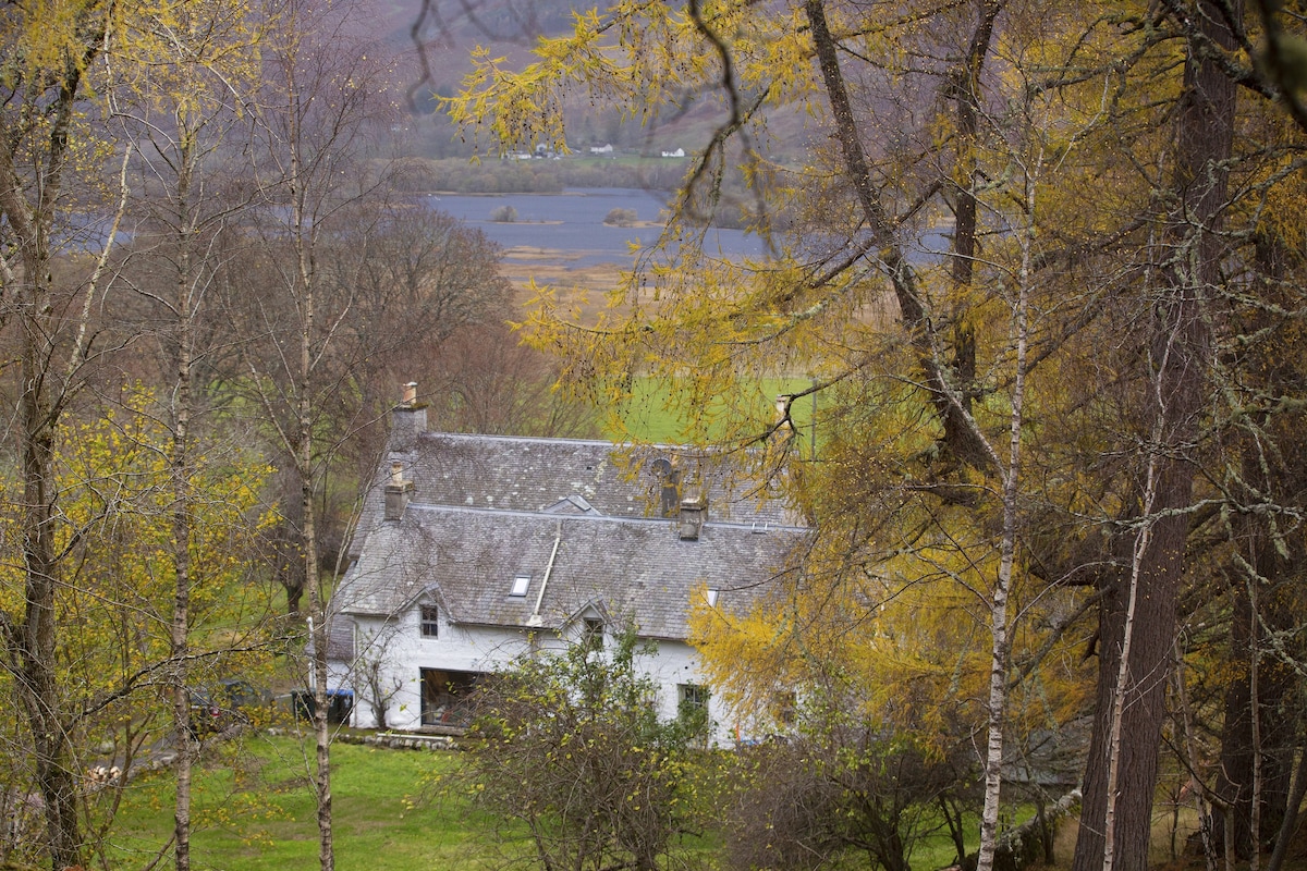 Lassintullich House