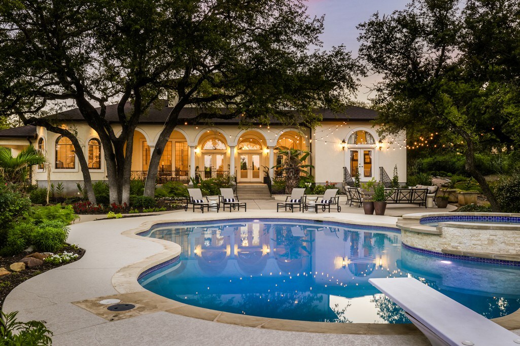 Carnley House: Luxury 4 beds, with Huge Pool