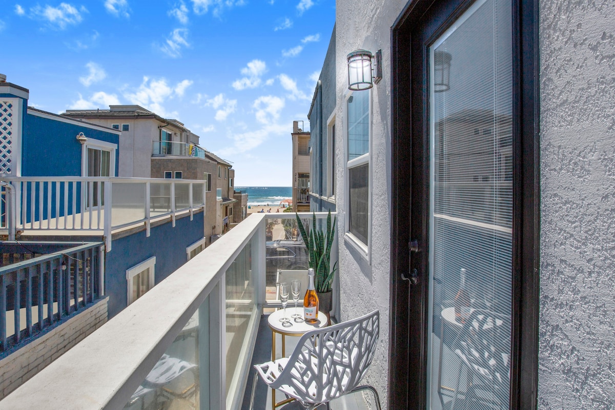 Stunning 3bd/3ba Modern Condo with Ocean Views!