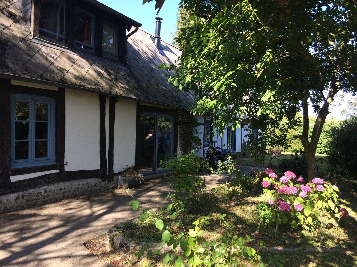 Charmant cottage avec magnifique jardin arboré