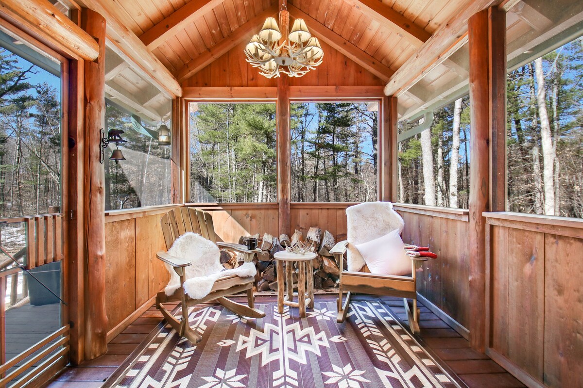 Luxe Log cabin; ATV, ski, bike, relax; Hayward WI