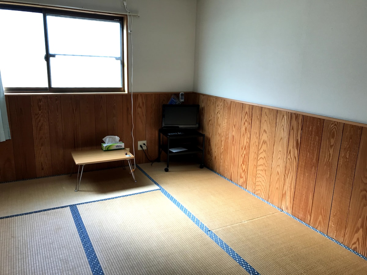 白神山地の旅拠点: 山菜や川魚の絶品料理が人気の民宿だまっこ屋 Shirakami-Sanchi