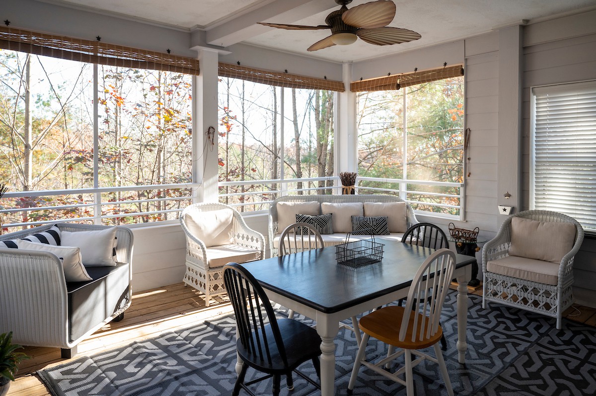 Hilltop Hideaway with Screen Porch