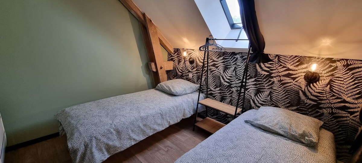 Les Écuries du Château -卧室2张舒适的床