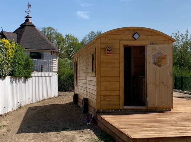 Roulotte insolite dans les Vosges