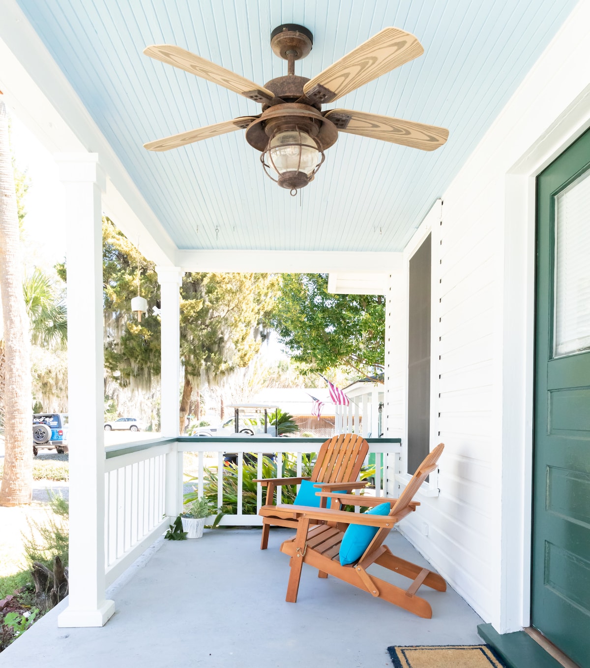 Classic Coastal Cottage in Port Royal Village