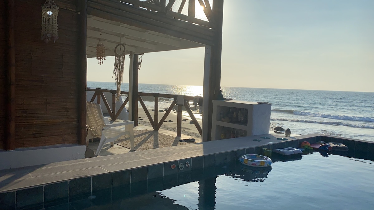 La Soñadora casa frente al mar con piscina