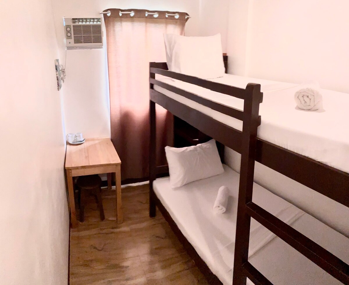 Bunk Bed With Comfort and Privacy Near Airport