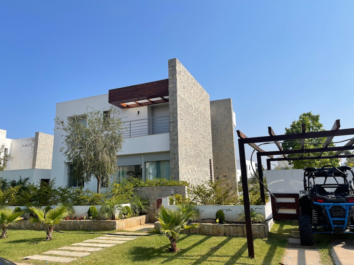 Villa de luxe au Bahia Golf Beach