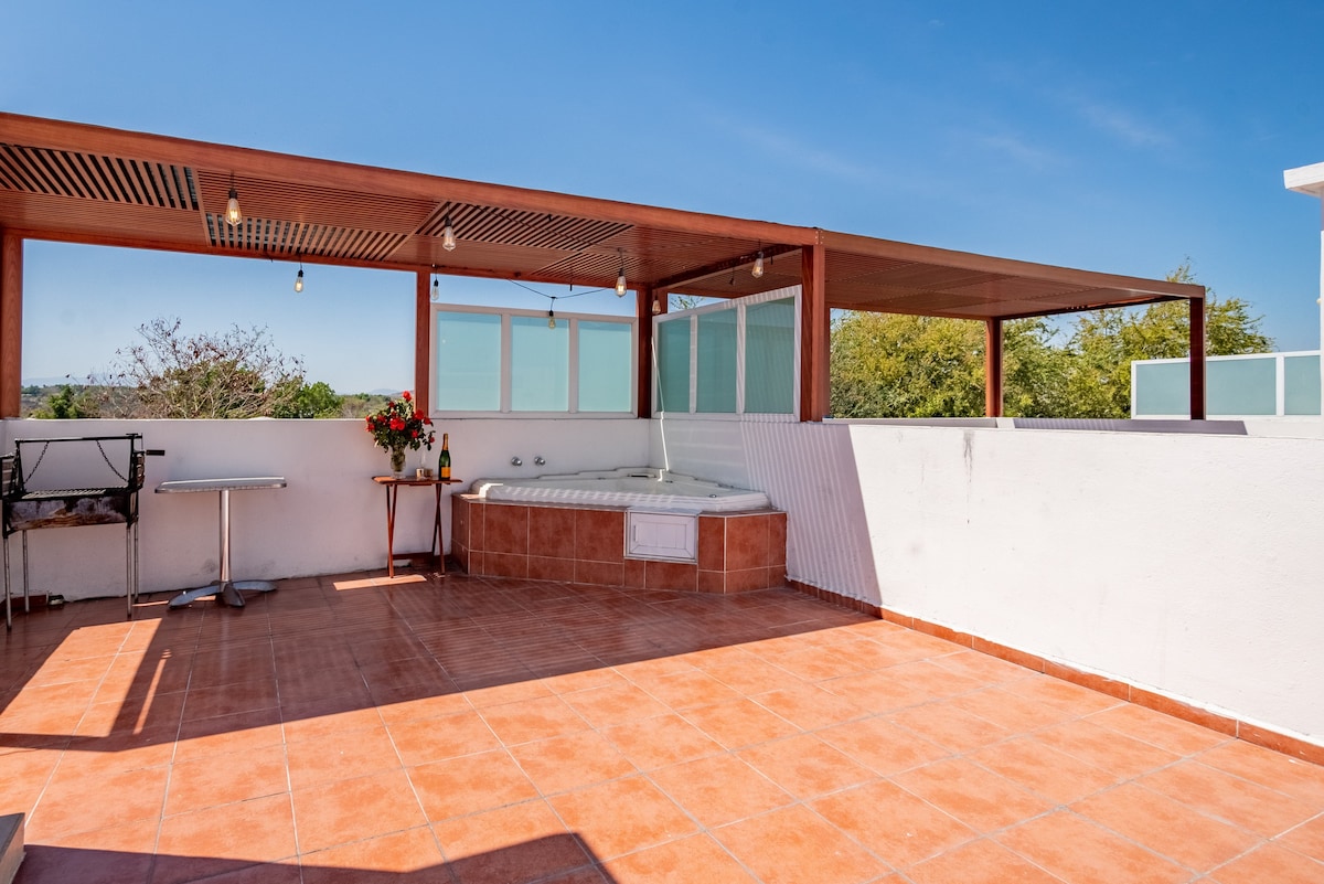 Hermosa casa en Teques alberca y jacuzzi privados