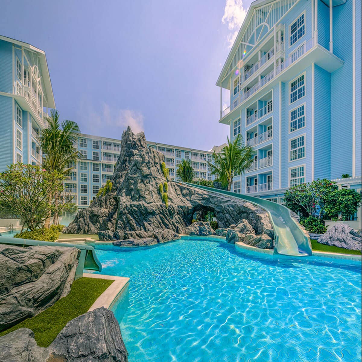 (111) Pool access beachfront & Waterpark Pattaya