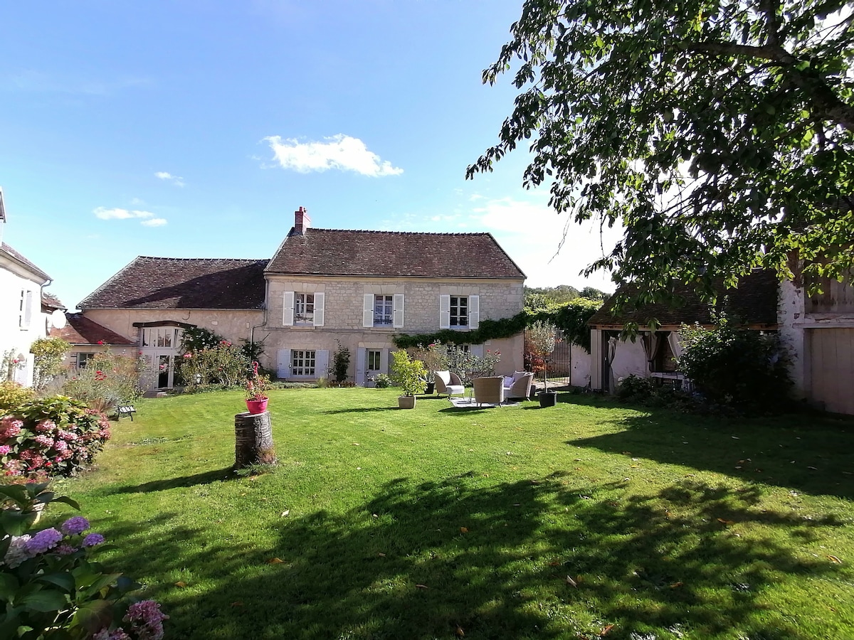 Gîte Charm'en Vexin avec cheminée et jardin