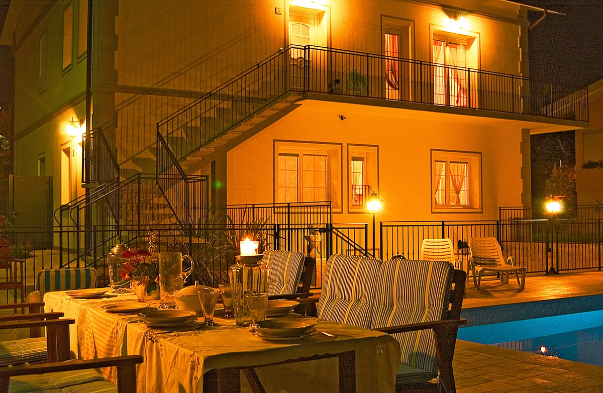 别墅配备私人泳池，位于Conegliano