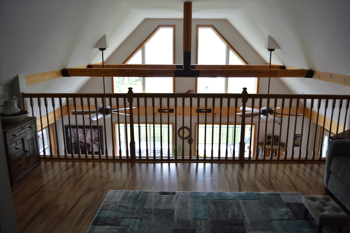 The Chalet at Hatch Lake Queen Bedroom