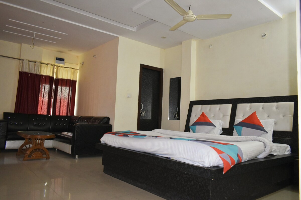 Hotel Radha Regent, Mathura