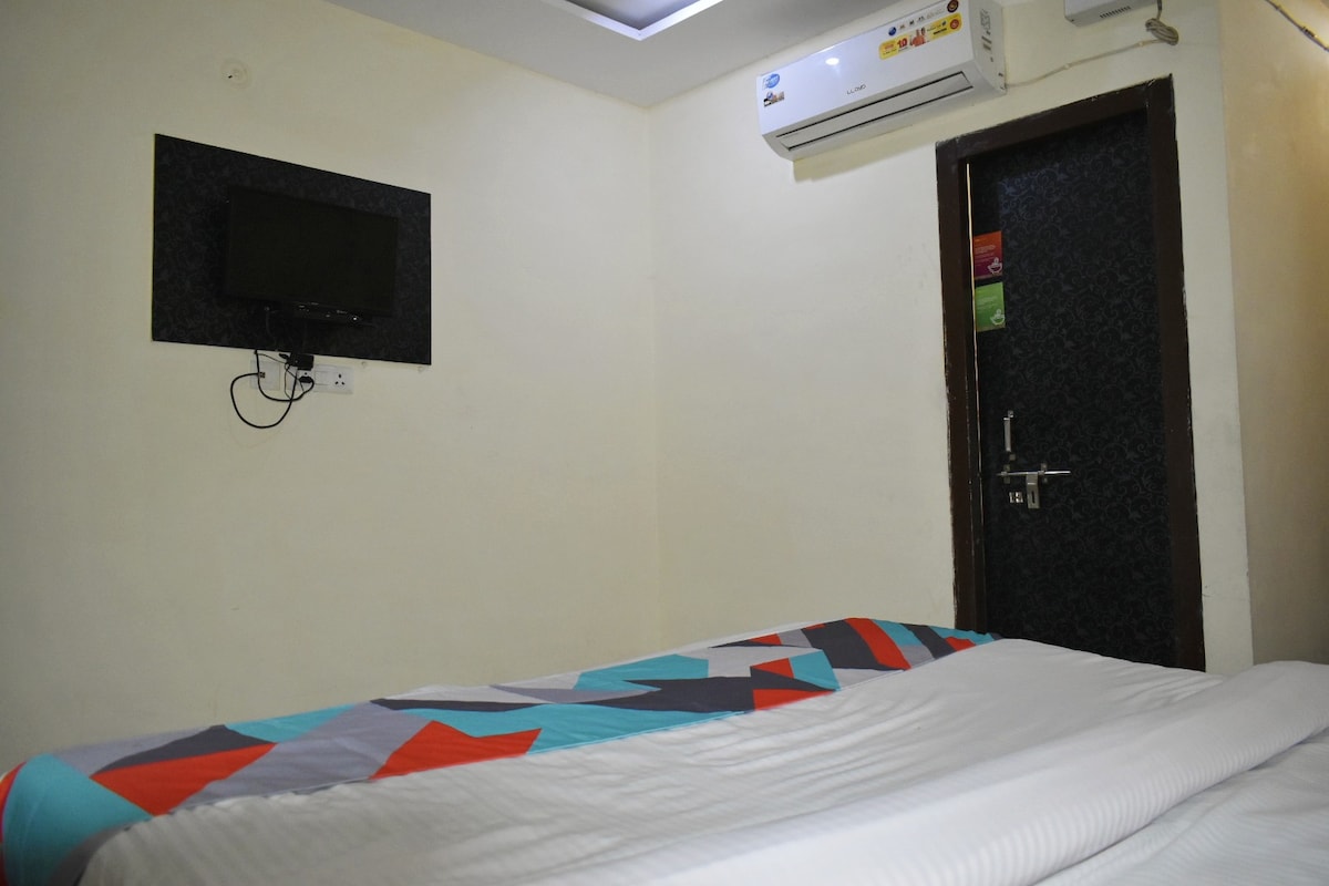 Hotel Radha Regent, Mathura