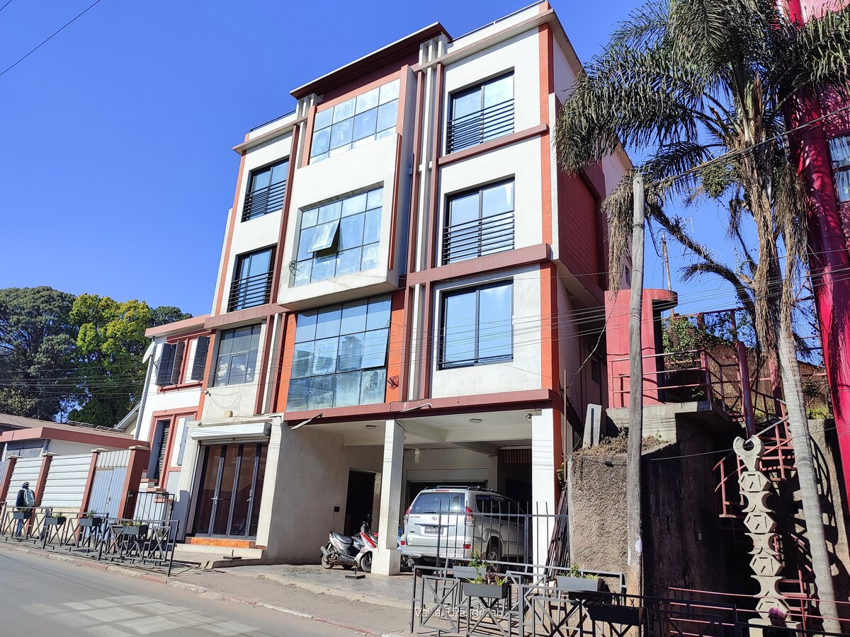 Antananarivo市中心的新单间公寓