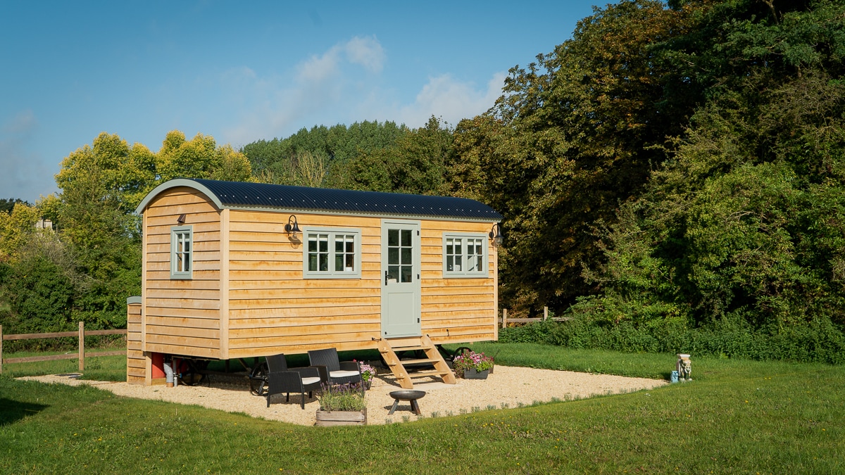 Cosy Shepherds Hut fab view National Trust Lacock