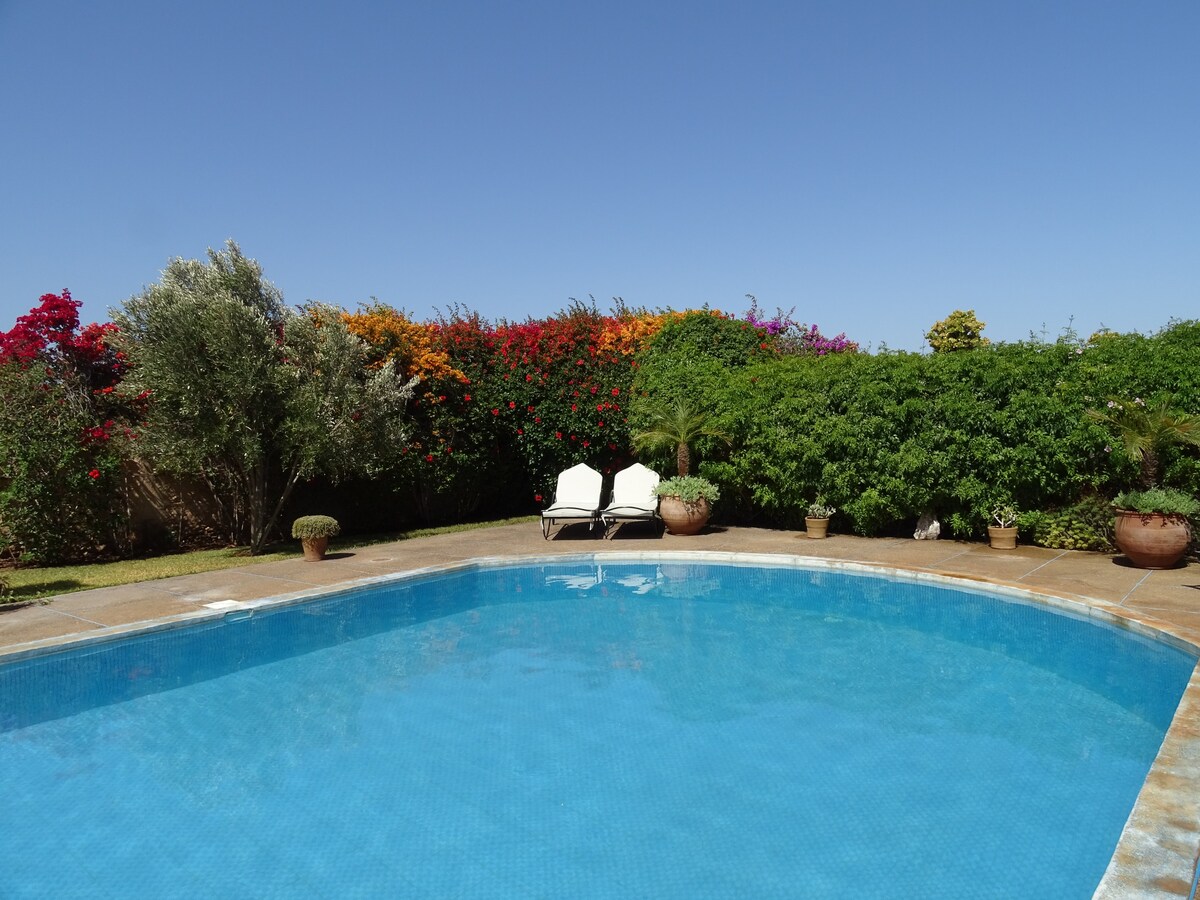 Lovely 3 bedroom villa with a heated pool