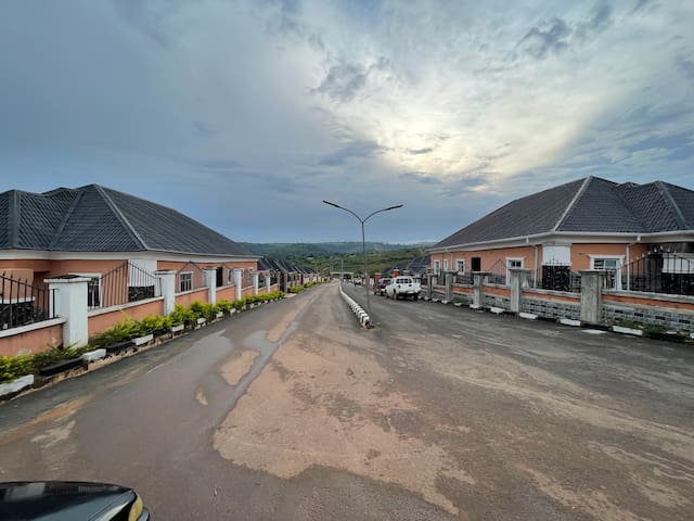 Enugu的民宿