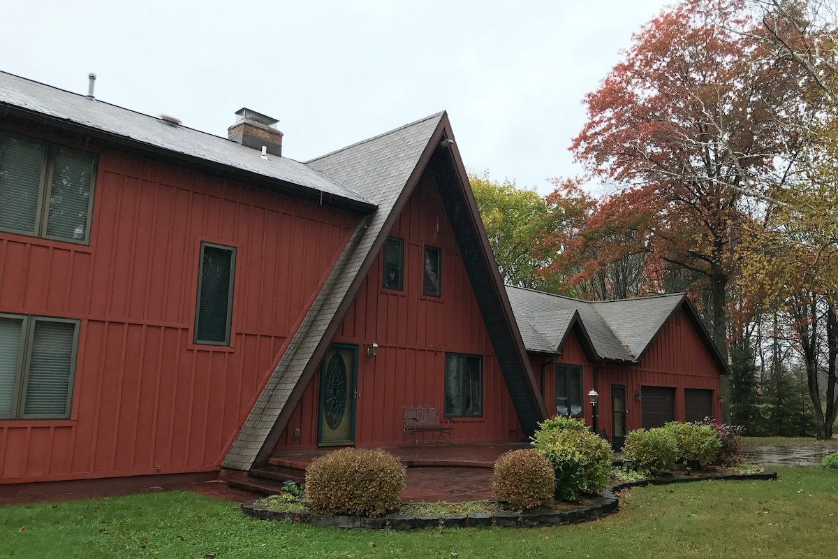 Sprague Brook Lodging Kissing Bridge, NY-upper